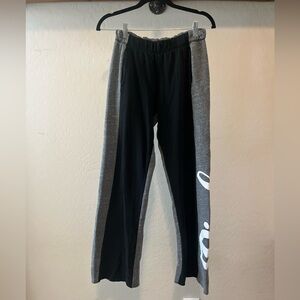 VS pink sweatpants